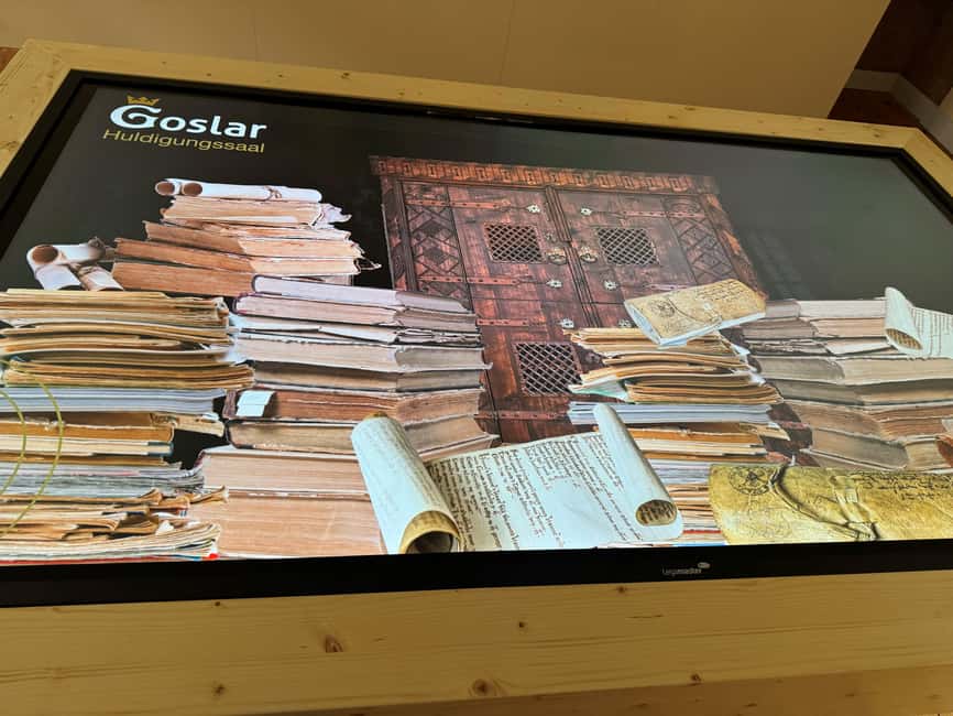 Goslar: Hinter den Rathaustüren - The Tour Flow Inside the Town Hall: What Happens When