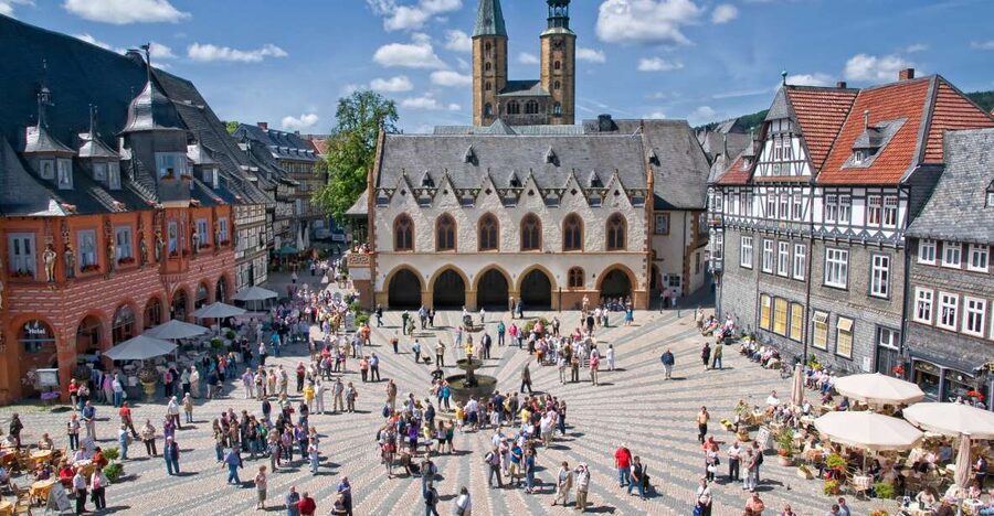 Goslar: Tausend Schritte durch die Altstadt - Inside the Town Hall: Hall of Homage Views When Access Allows