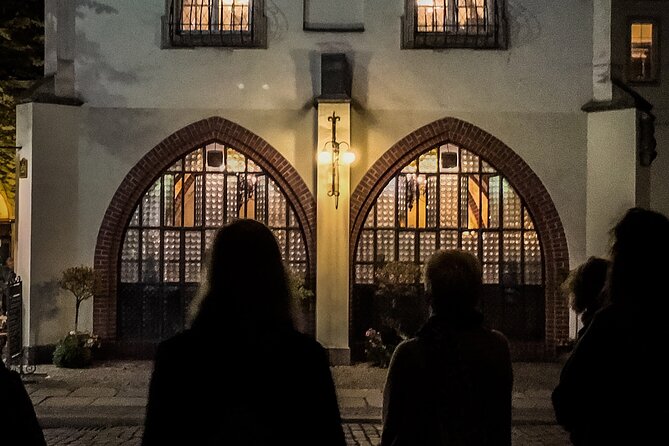 Gruseltour Berlin Haunted Ghost Walk 90-minute at Berlin Mitte city center - Who Should Book This Ghost Walk?