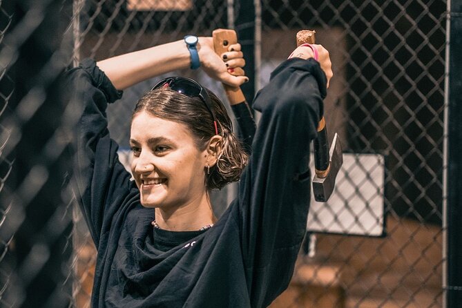 Guided Axe Throwing Experience in Frankfurt Altstadt - Who should book this axe throwing class?