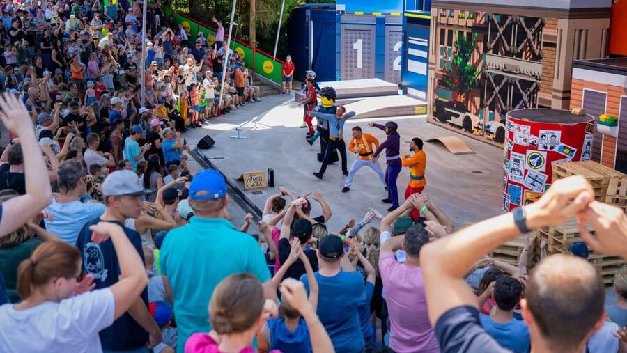 Günzburg: LEGOLAND® Deutschland Resort Admission Ticket - The MYTHICA area and MAXIMUS, where you’ll feel the biggest wow factor