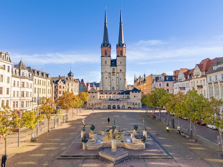 Halle (Saale) : Die Stadtrundfahrt mit dem Bus - A 90-minute loop that keeps Halle easy to navigate