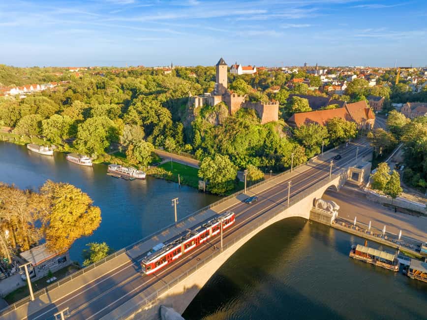 Halle (Saale) : Die Stadtrundfahrt mit dem Bus - Comfort on board: why the air-conditioning and bus setup matter