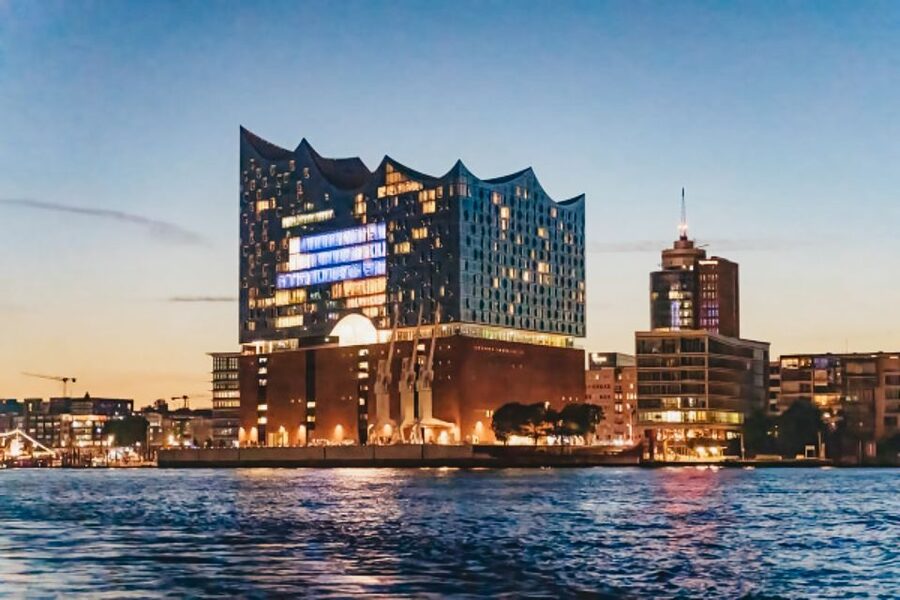 Hamburg: 1.5h Grand Harbor Evening Lights Cruise - Should You Book the Hamburg 1.5h Grand Harbor Evening Lights Cruise?