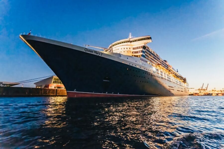 Hamburg: 1.5h Grand Harbor Evening Lights Cruise - Price and Value: Is $28 a Good Deal for 90 Minutes?