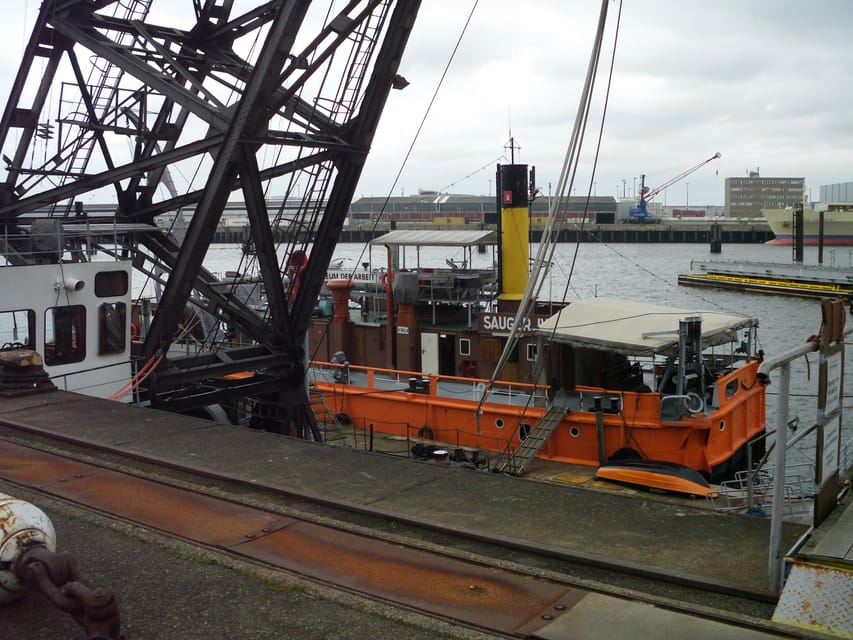 Hamburg: 1-Hour Harbor Cruise - Blohm and Voss shipyard and container terminals, where the real action is