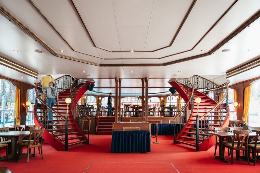 Hamburg: 1-Hour Harbor Sightseeing Cruise with HafenCity - Boarding at Rainer Abicht Elbreederei: Where You Catch the Boat