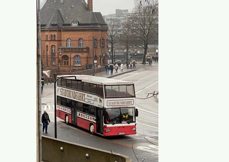 Hamburg: 1-Hour Sightseeing Bus Tour with Live Guide - HafenCity and the Elbphilharmonie: Modern Hamburg in a Tight View