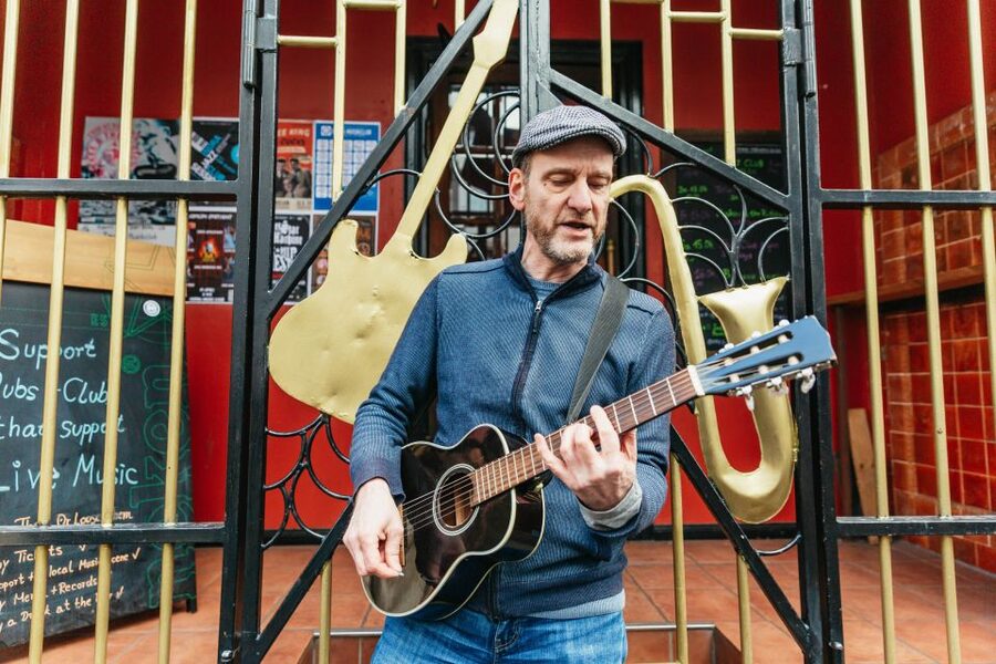 Hamburg: 2.5-Hour Beatles Music Tour - How to Plan Your Walk: Comfort, Timing, and Group Mood