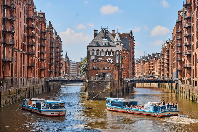 Hamburg: 2-Hour Harbor Cruise - HafenCity and the Elbphilharmonie Area from the Water