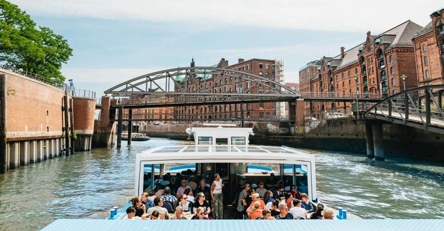 Hamburg: 2-Hour XXL Port of Hamburg Cruise Tour - Locks, Canals, and the Real Hamburg Harbor Machine