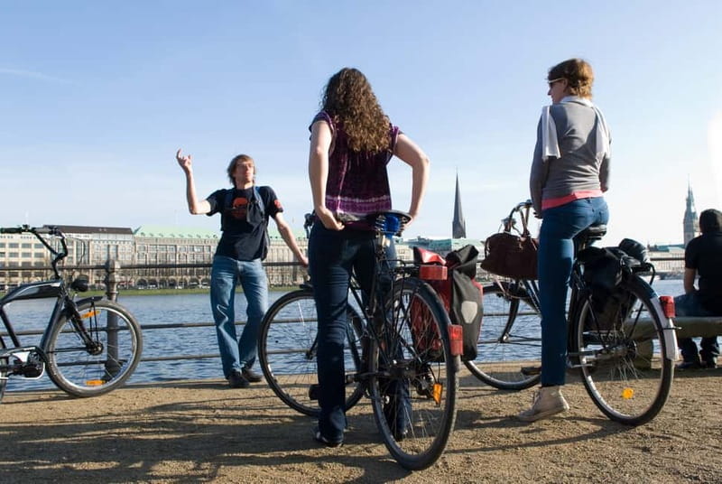 Hamburg 3-Hour Bike Tour - Alster lakes: the easiest way to see Hamburg’s softer side