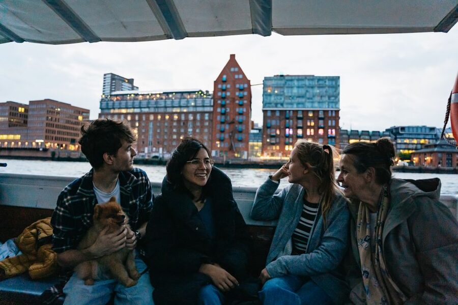 Hamburg: 90-Minute Evening Lights Harbor Cruise - Why Hamburg’s harbor looks different after dark