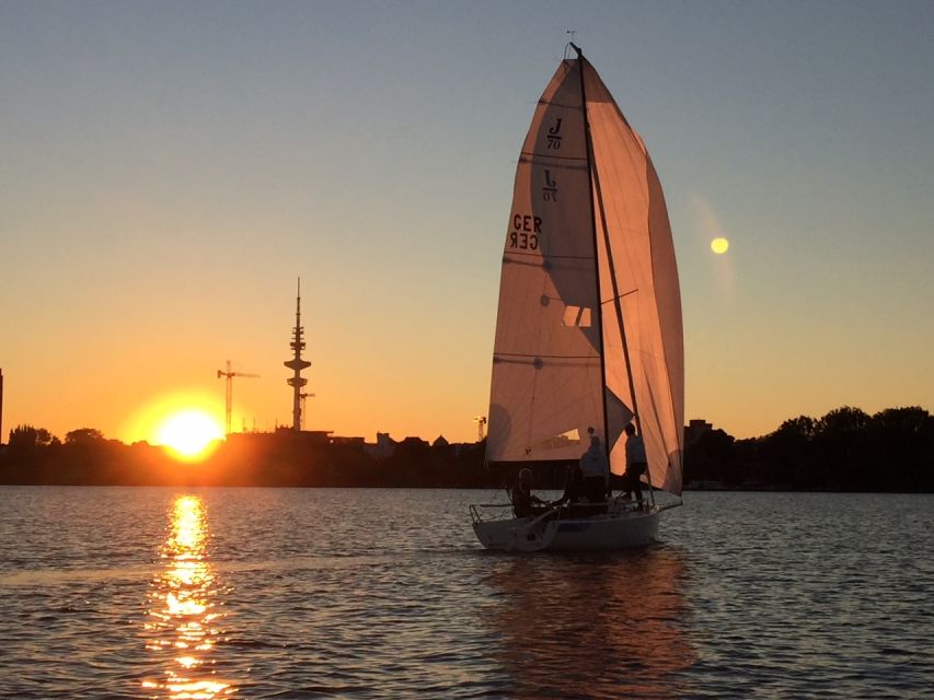 Hamburg: Alster River Sailboat Tour with Sundowner - Why this one-hour Hamburg Alster sundowner sail feels like the smart choice