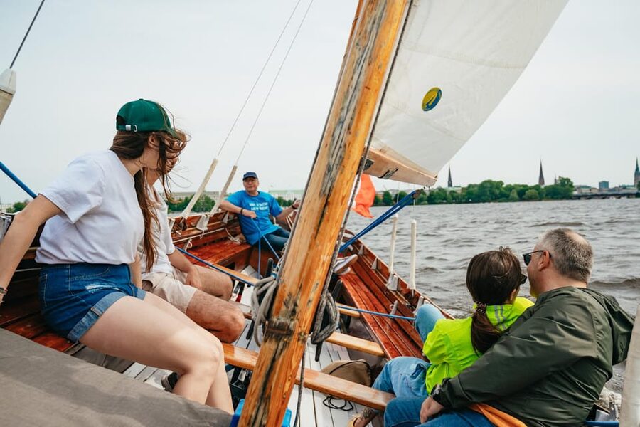 Hamburg: Alster River Sailing Tour on a 2-Masted Sailboat - Why Sail the Alster on a Wooden Mahogany Cutter?
