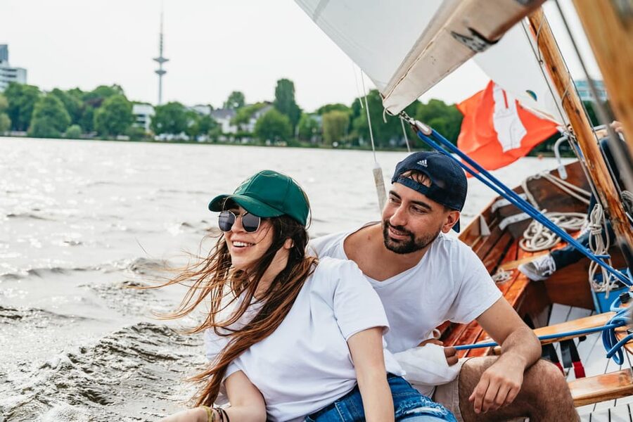 Hamburg: Alster River Sailing Tour on a 2-Masted Sailboat - From the Jetty: Your First Commands at the Sheets and Tiller