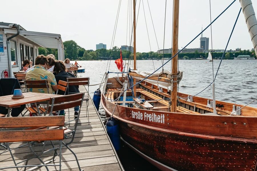 Hamburg: Alster River Sailing Tour on a 2-Masted Sailboat - Comfort Tips: Warm Clothing Even With Waterproof Gear