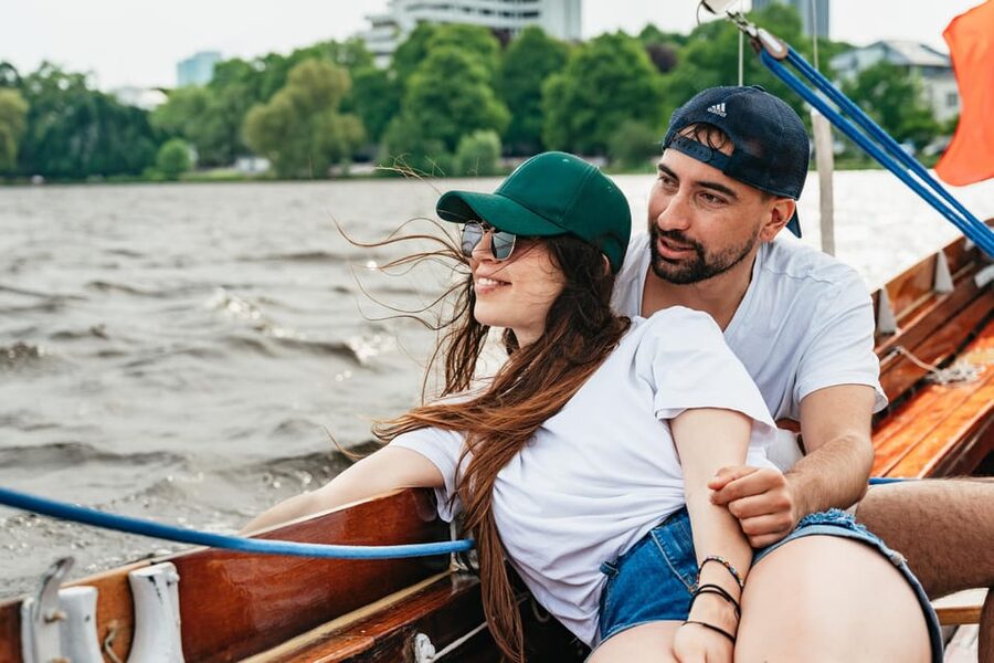 Hamburg: Alster River Sailing Tour on a 2-Masted Sailboat - Who This Tour Suits Best