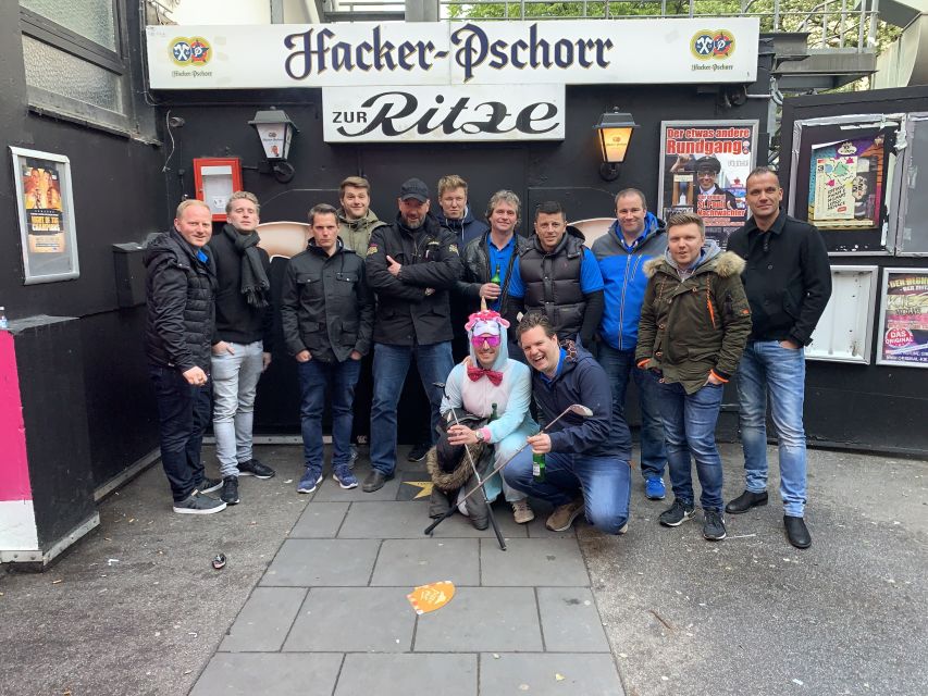 Hamburg: Die große Reeperbahn Tour mit den Kiezjungs - Getting your bearings on the Reeperbahn in 2 hours