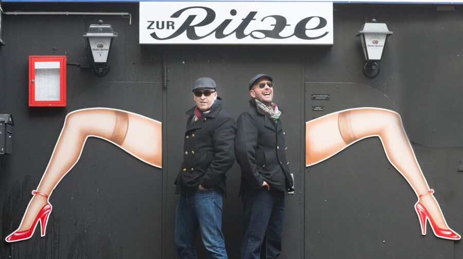 Hamburg: Die große Reeperbahn Tour mit den Kiezjungs - Price and value: what $30 really includes