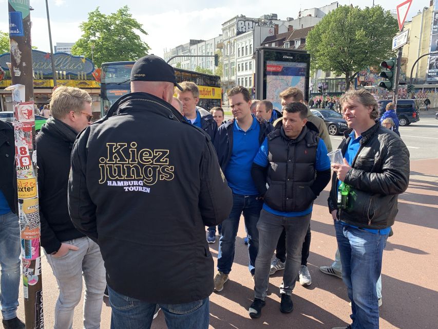 Hamburg: Die große Reeperbahn Tour mit den Kiezjungs - Start at Beatles Platz, then follow the Reeperbahn thread