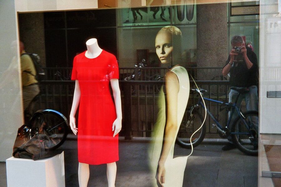 Hamburg: Downtown, Alster & Creative Neighborhoods by Bike - Neustadt’s shopping streets: a guided pause that’s actually useful