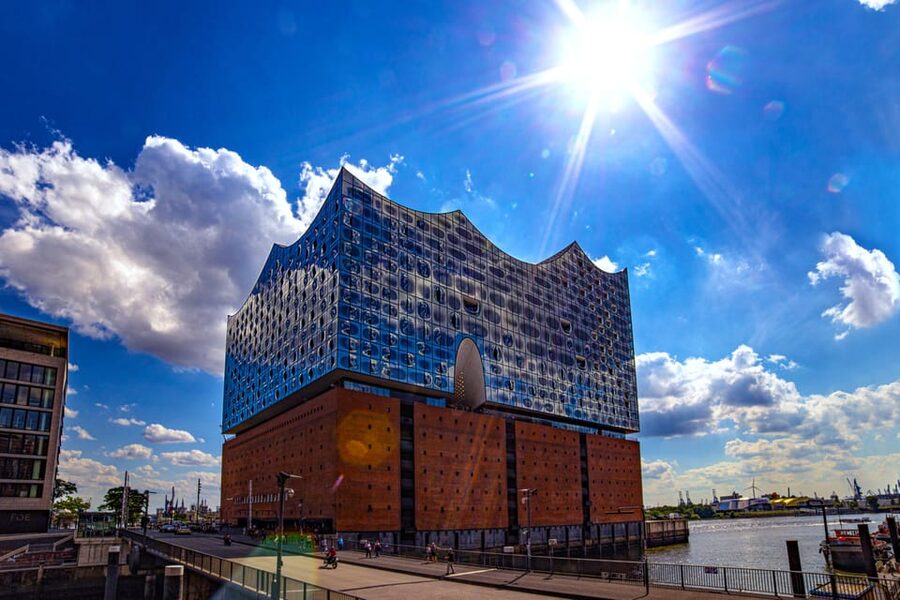 Hamburg: Elbphilharmonie Highlights and Plaza Guided Tour - Why this Elbphilharmonie Plaza tour works so well