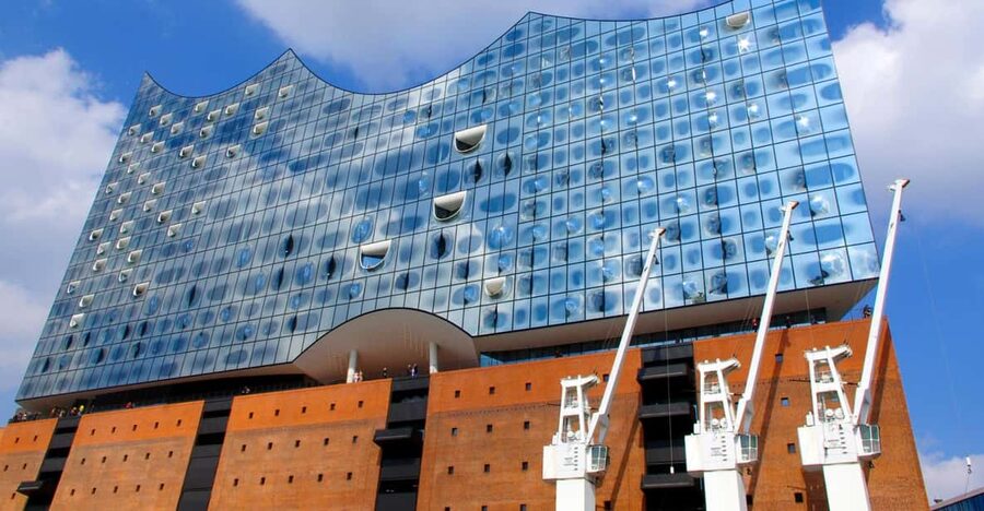Hamburg: Elbphilharmonie Highlights and Plaza Guided Tour - Elbphilharmonie Plaza: panoramic views you can actually use