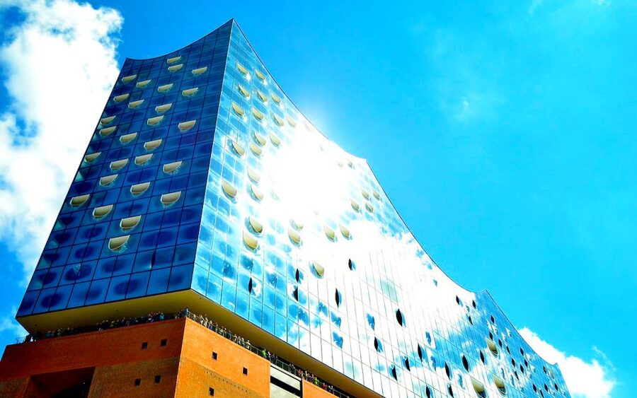 Hamburg: Elbphilharmonie Plaza, Highlights & Surroundings - Key highlights you will actually feel