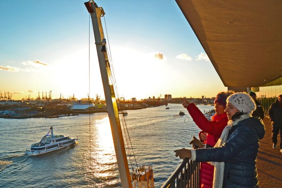 Hamburg: Elbphilharmonie Plaza, Highlights & Surroundings - What you can expect from each stop, in order
