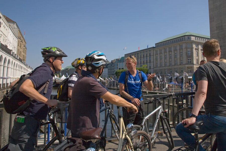Hamburg: Guided Bike Tour - How the guides keep the ride easy (Ingo and Martin as examples)