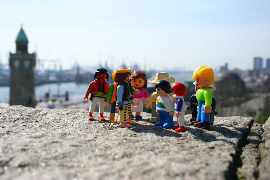Hamburg: Guided Port Walk for Families - Where you meet, and how to start without stress