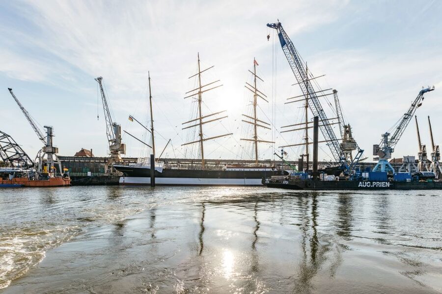 Hamburg: Harbor Cruise with Wine and Cheese - Small issues to keep in mind, so you do not get surprised