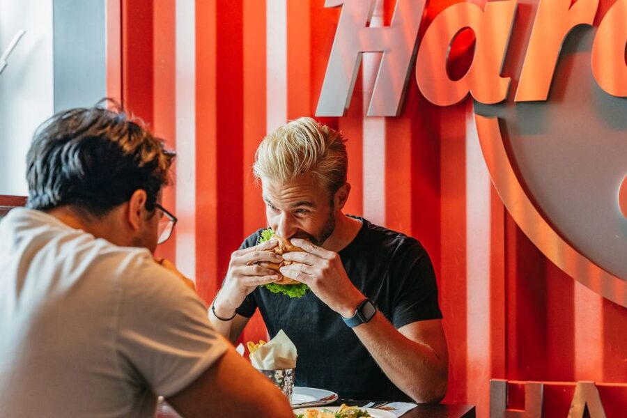 Hamburg: Hard Rock Cafe Skip-the-Line Meal - Key things to know before you go