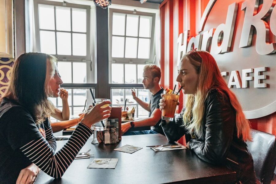 Hamburg: Hard Rock Cafe Skip-the-Line Meal - Should you book it? My honest call