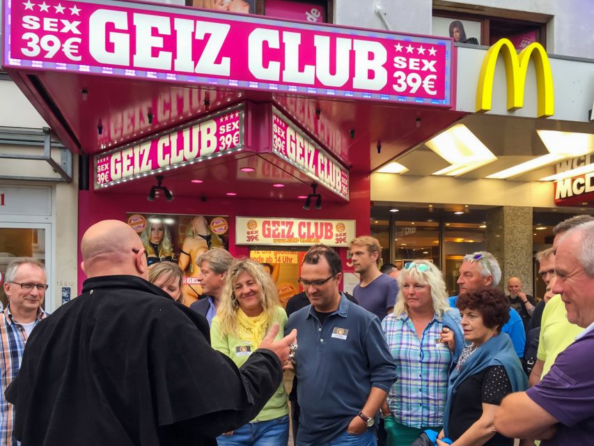 Hamburg: Insider Tour of the Reeperbahn & St. Pauli - Herbertstraße and Davidwache: fast landmarks with real local meaning