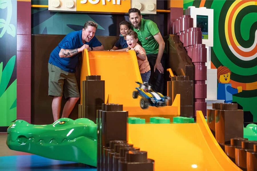 Hamburg: LEGO© Discovery Centre admission ticket - The 12 interactive zones: how to pace a full day without losing your mind