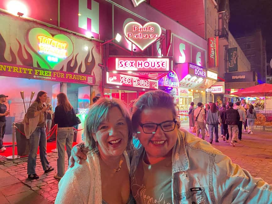 Hamburg: Neighborhood tour with a former dominatrix - SM-Club TOUCH, the first photo stop that sets your expectations