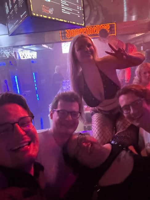 Hamburg: Neighborhood tour with a former dominatrix - Emma Markt breaks: why the stops feel human, not rushed
