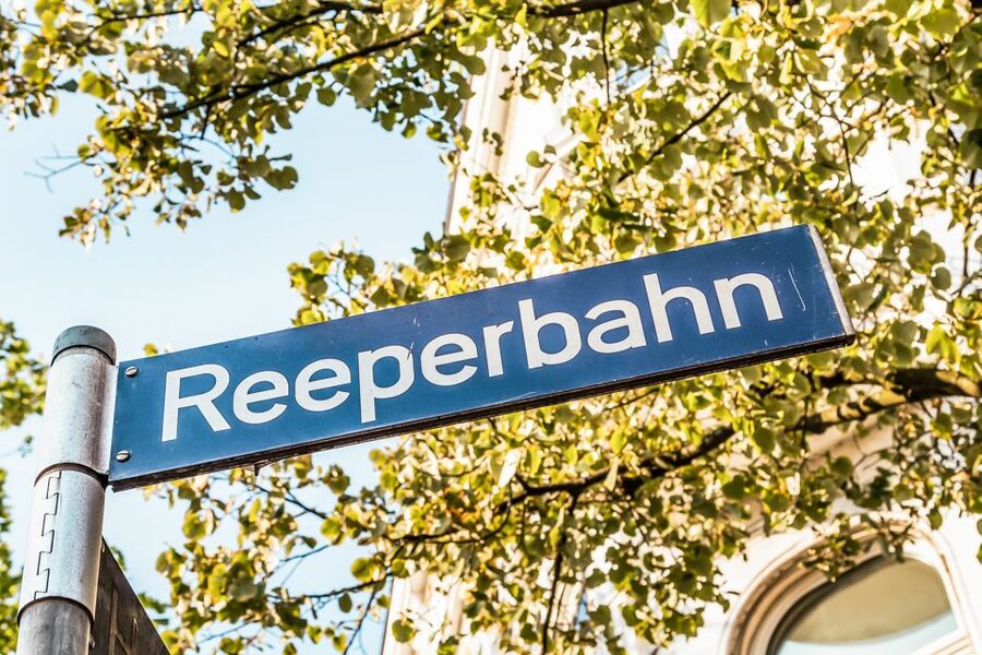 Hamburg: Night Watchman's Tour of St. Pauli in German - Should You Book This Hamburg Night Watchman Tour of St. Pauli?