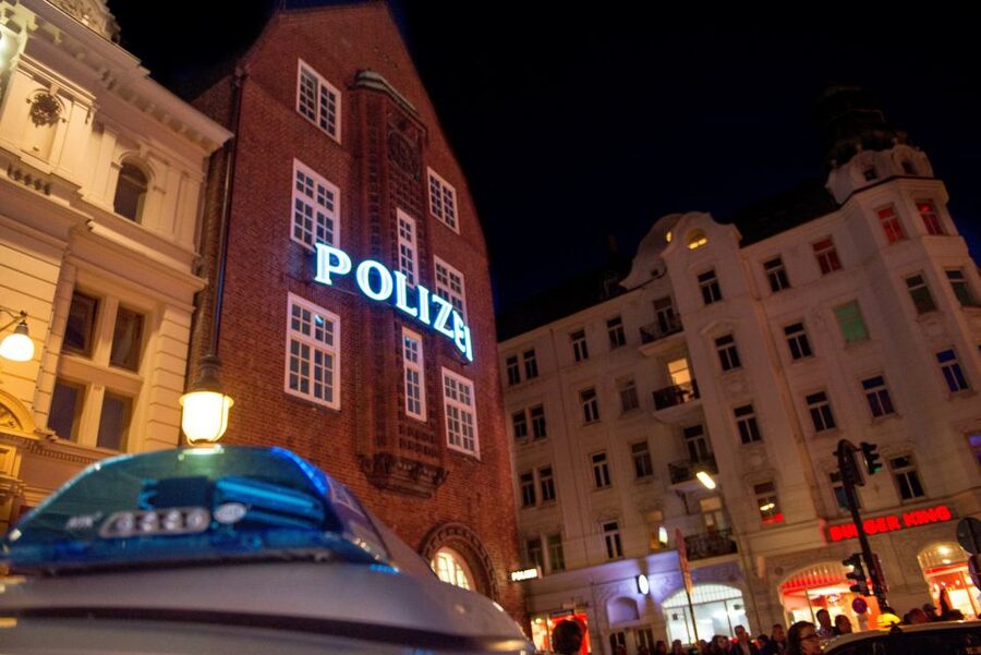 Hamburg: Private Tour Red Light District Walking Tour - Herbertstraße: the rules of the street, plus why you’ll view from outside