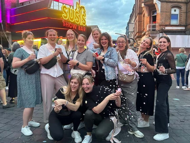 Hamburg Pub Crawl - 4 Locations, Shots & Club Entry - Price and value: what your $29 really buys