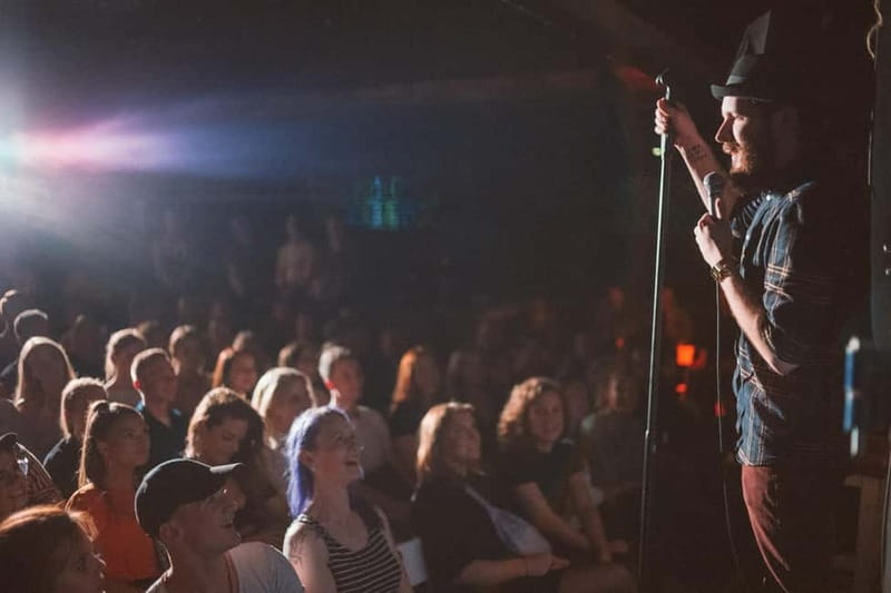 Hamburg: Reeperbahn Comedy Club - Language, expectations, and how to enjoy the uncensored style