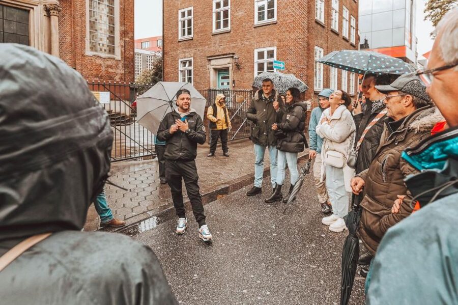 Hamburg: Reeperbahn & St Pauli Guided Tour with Kiez Insider - Expect a handful of concentrated stops, not a long sightseeing checklist