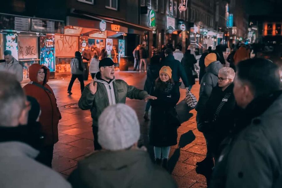 Hamburg: Reeperbahn tour with Daniel Schmidt from the Elbschlosskeller - Why a Reeperbahn tour with Daniel Schmidt feels different