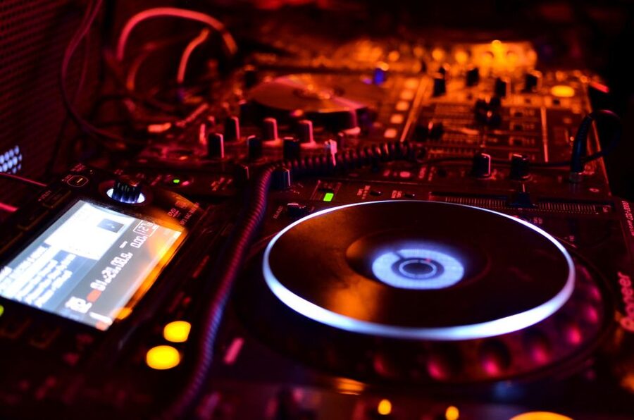 Hamburg: Saturday Night Boat Party - Price and Value: Is $116 for 3 Hours Fair?