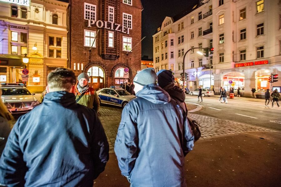 Hamburg: Sex and Crime in St. Pauli Tour for Ages 18 + - Starting in St. Pauli, then building momentum at Millerntorplatz and nearby shops