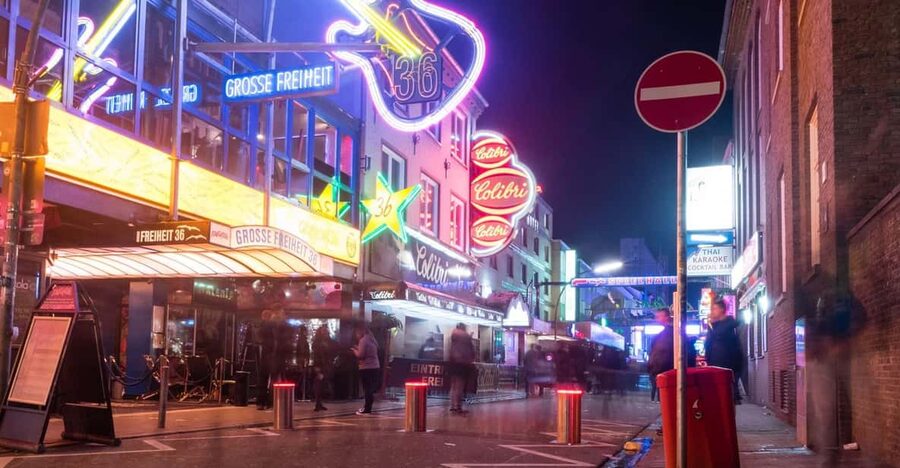 Hamburg: Sin & Sex Guided Tour of Reeperbahn - Key highlights you will feel on this walk