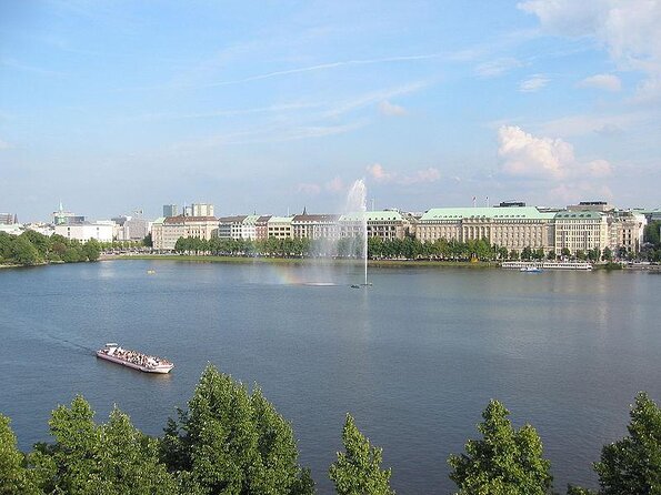 Hamburg Small-Group Sunset Sailing Cruise on Lake Alster - Key things to know before you go