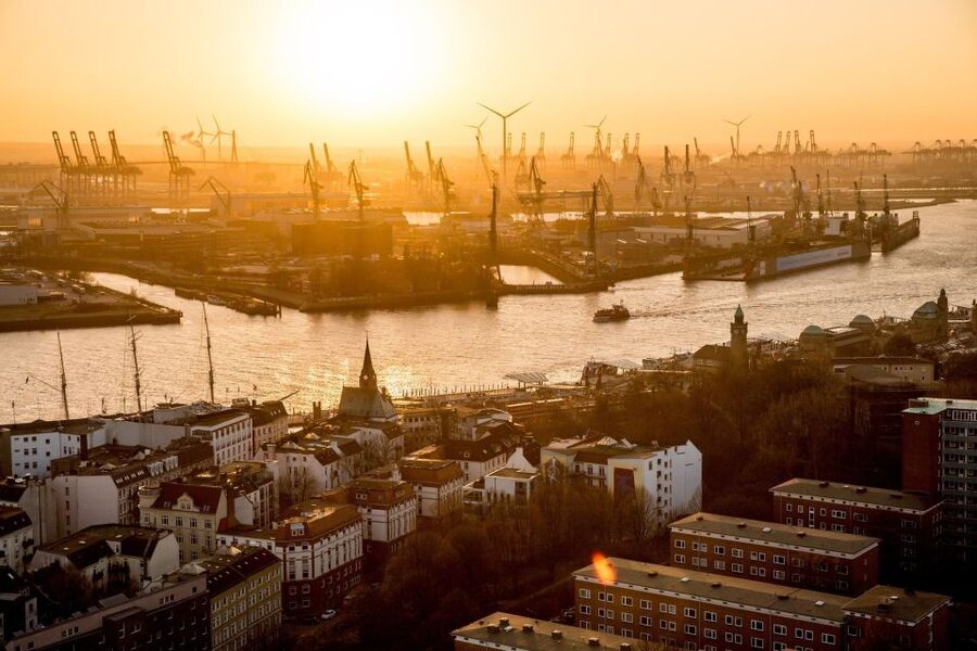 Hamburg: Speicherstadt and HafenCity 2-Hour Tour - Key highlights you will care about